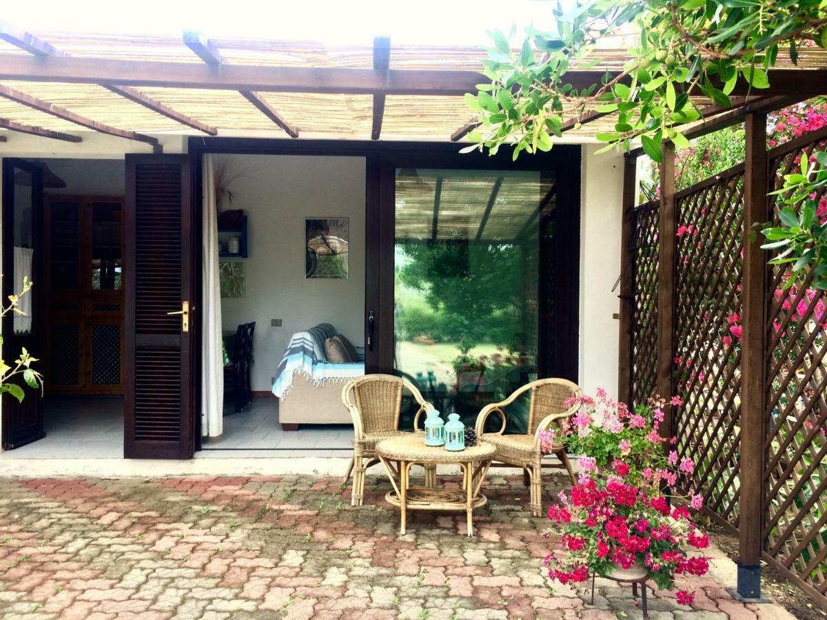 Willa Casa Del Mirto Bianco Chia Zewnętrze zdjęcie