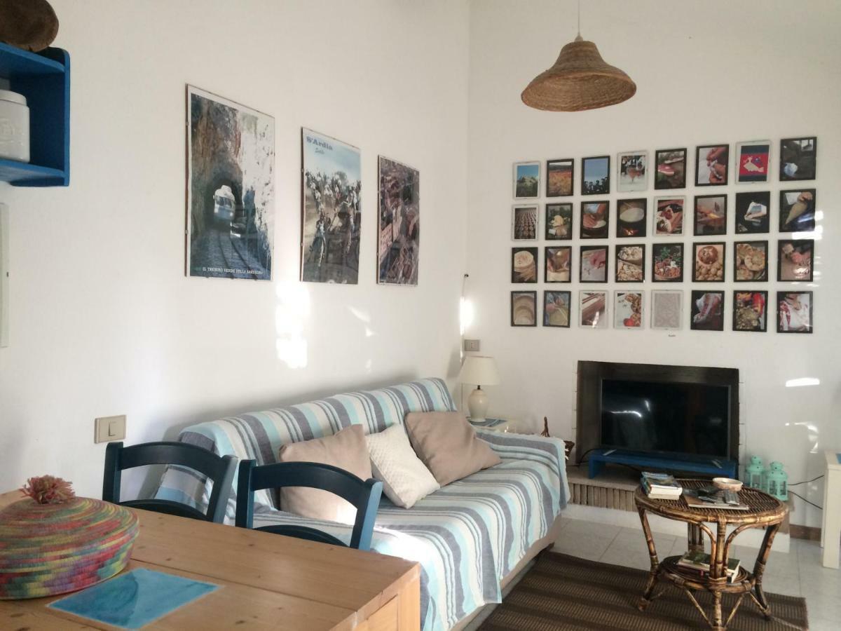 Willa Casa Del Mirto Bianco Chia Zewnętrze zdjęcie